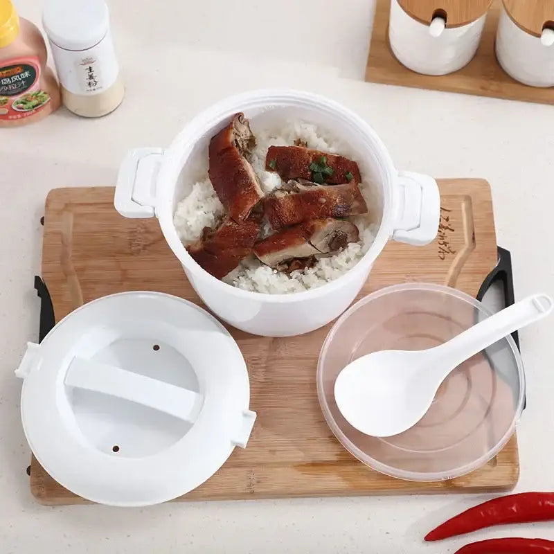 White 6-in-1 cooking pot for kitchen microwave rice and pasta