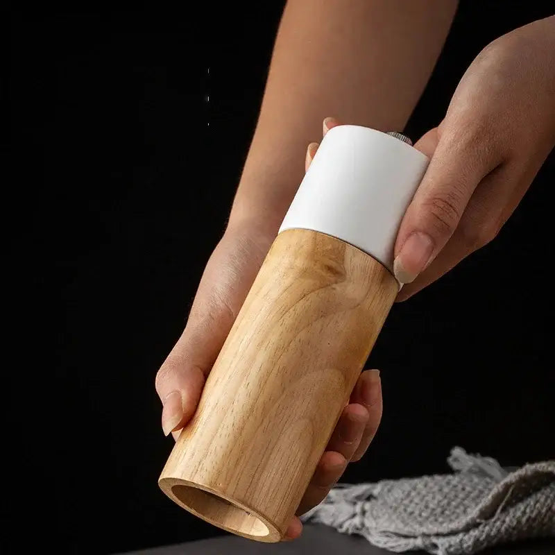 Modern black & white manual wooden salt pepper grinder kitchen tool