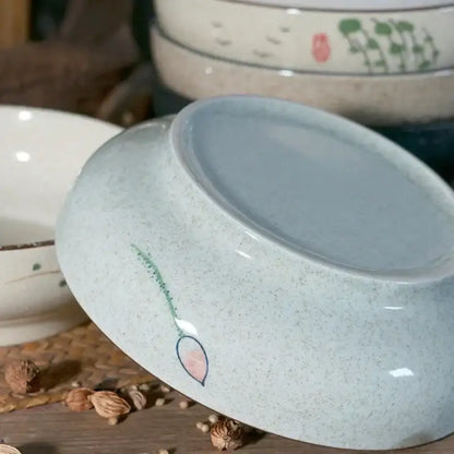 Retro beige ceramic ramen noodle bowl dining room blue fish pattern