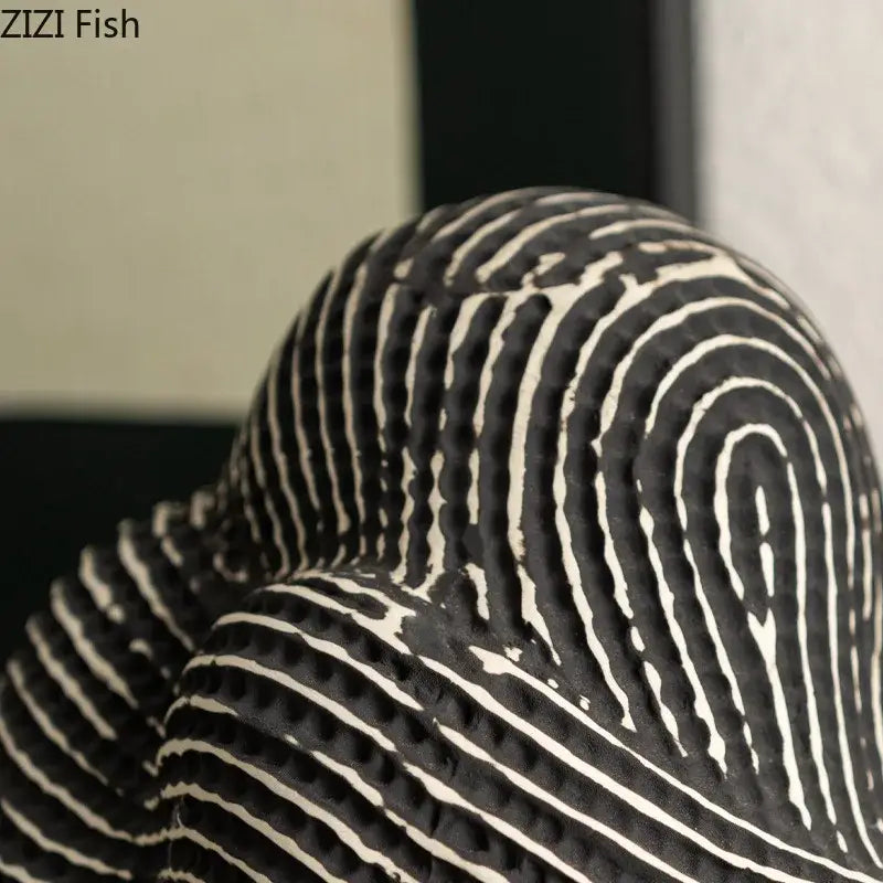 Modern black & white abstract ceramic rockery sculpture ornament bedroom