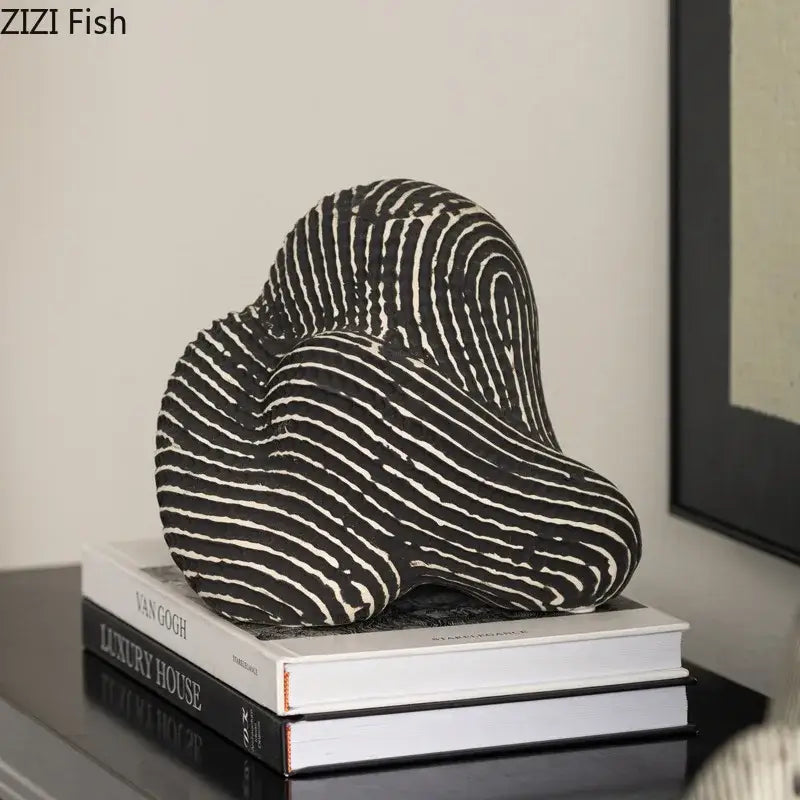 Modern black & white abstract ceramic rockery sculpture ornament bedroom