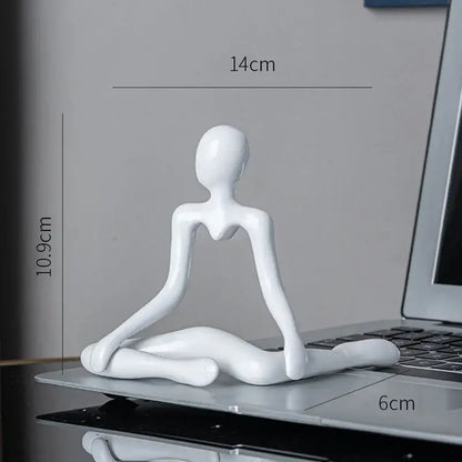 Minimalist white ceramic abstract figures living room ornament