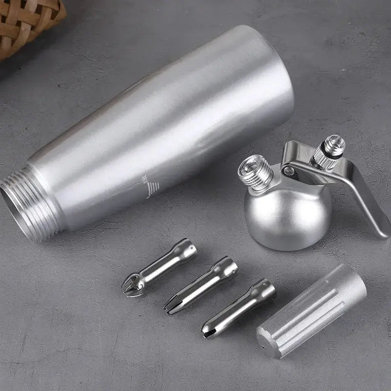 Silver metallic aluminum cream gun chantilly siphon kitchen tool