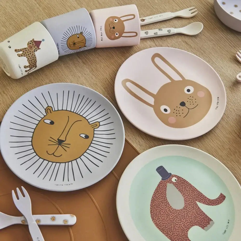Pastel animal print bamboo fiber childrens dinnerware set dining room