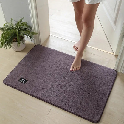 Plush gray quick drying absorbent bathroom mat