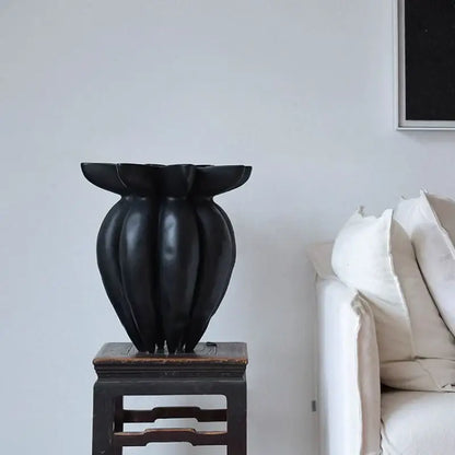 Artistic black jellyfish petal ceramic vase living room decor
