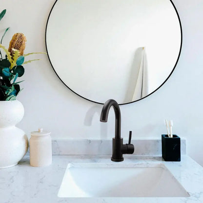 Modern brushed black stainless steel kitchen faucet duradero y práctico