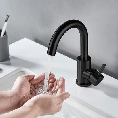 Modern brushed black stainless steel kitchen faucet duradero y práctico