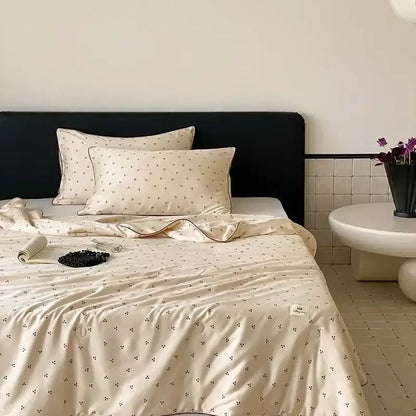 Off white cherry lyocell fiber cooling blanket bedroom quilt