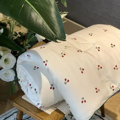 Off white cherry lyocell fiber cooling blanket bedroom quilt