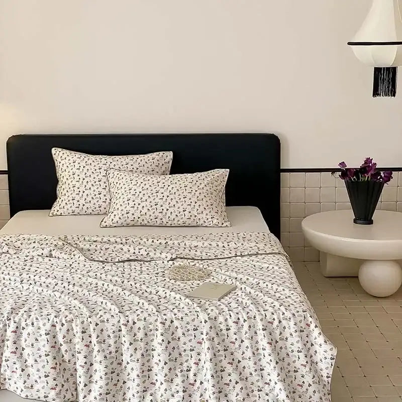 Off white cherry lyocell fiber cooling blanket bedroom quilt
