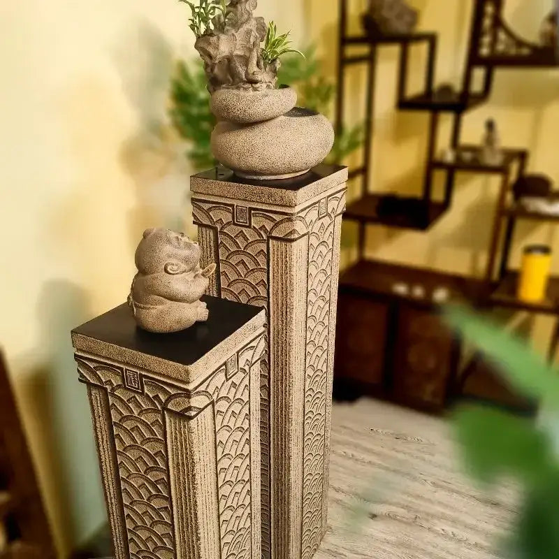 Antique beige carved resin stake display column garden and living room