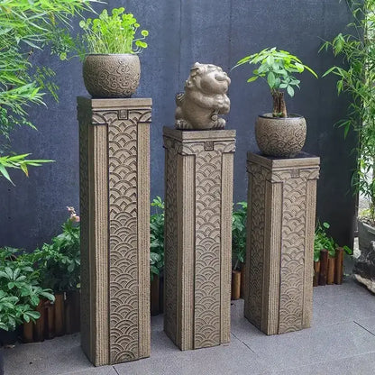 Antique beige carved resin stake display column garden and living room