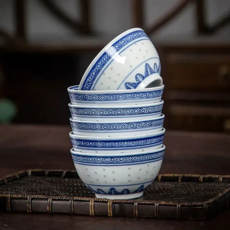 Traditional blue and white chinese orchid dragon bowl dining room cup