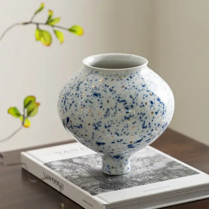 Retro white and blue ceramic vase living room flower decor