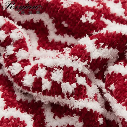 Red and white snowflake christmas chunky knit blanket bedroom throw