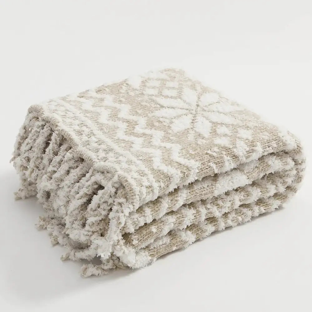 Red and white snowflake christmas chunky knit blanket bedroom throw