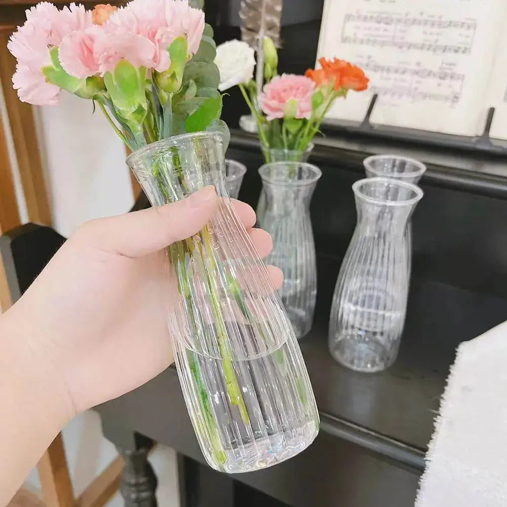 Clear nordic plastic vase with vertical ridges for living room