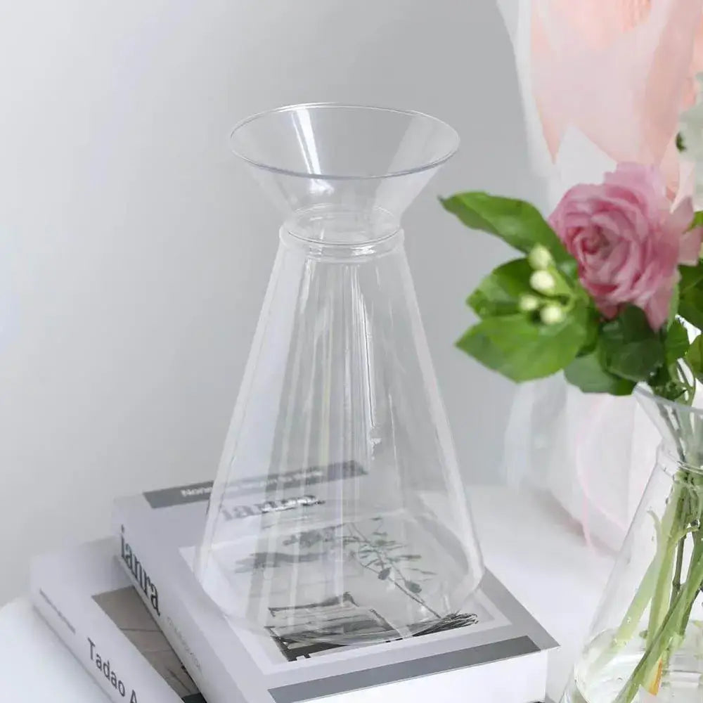 Clear nordic plastic vase with vertical ridges for living room