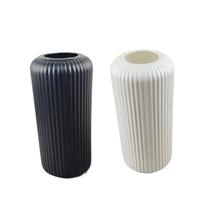 Creative striped black plastic flower vase for living room floral arrangements