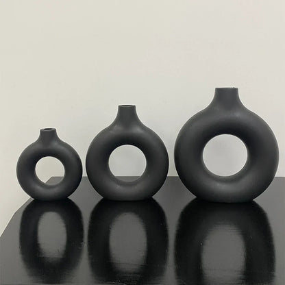 DecorBites™ Donut Shape Flower Vase - White Minimalist