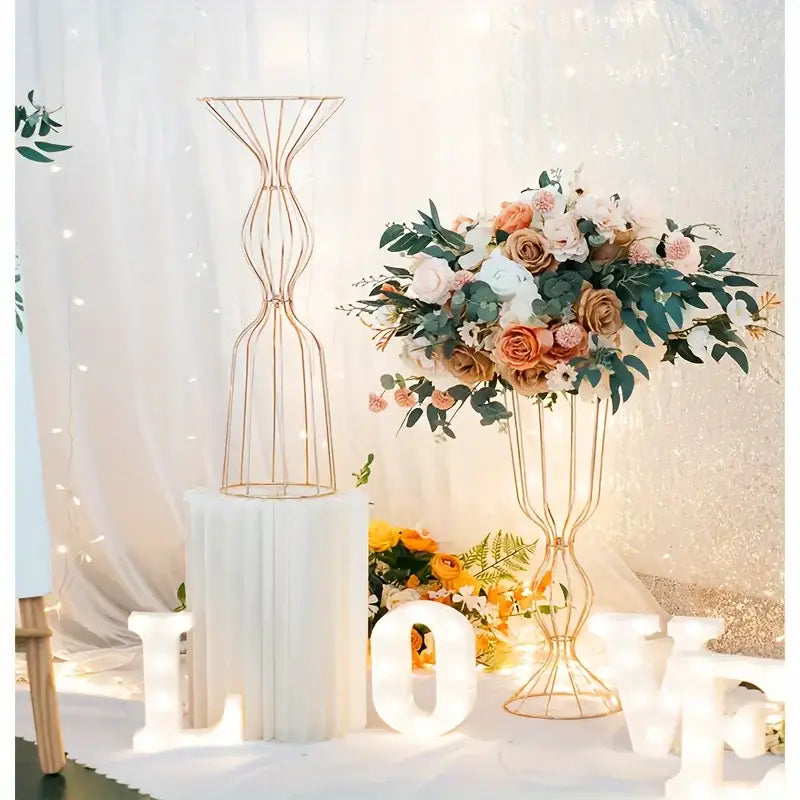 Modern gold wireframe tall vases – living room floral decor