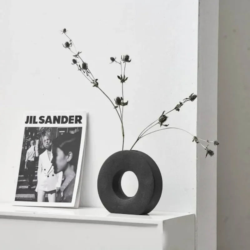 DecorBites™ Elegant Nordic Matte Flower Vase Décor