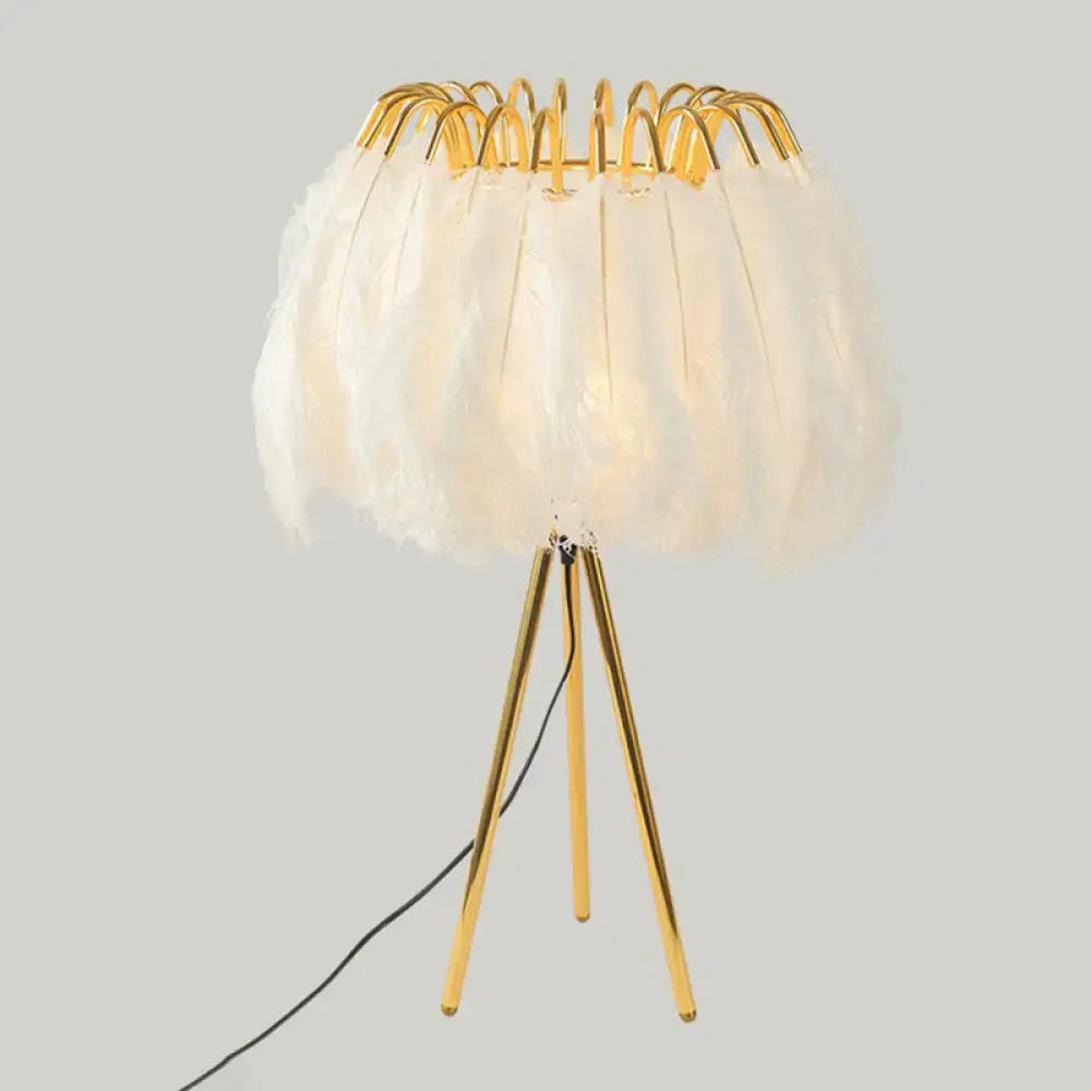 Elegant gold feather night light tripod table lamp for bedroom