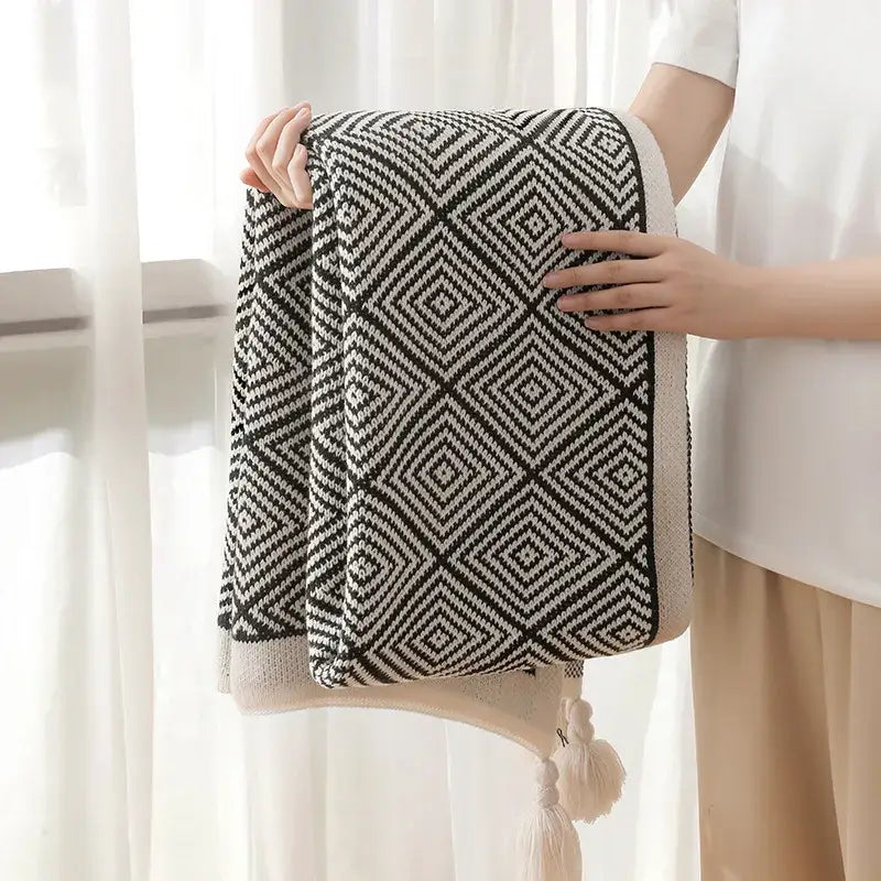 geometric tassel blanket black & cream living room throw
