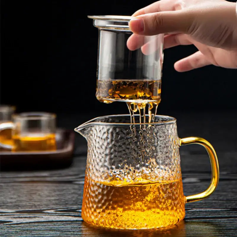 Hammered glass tea pot set with gold handle for dining room kitchen