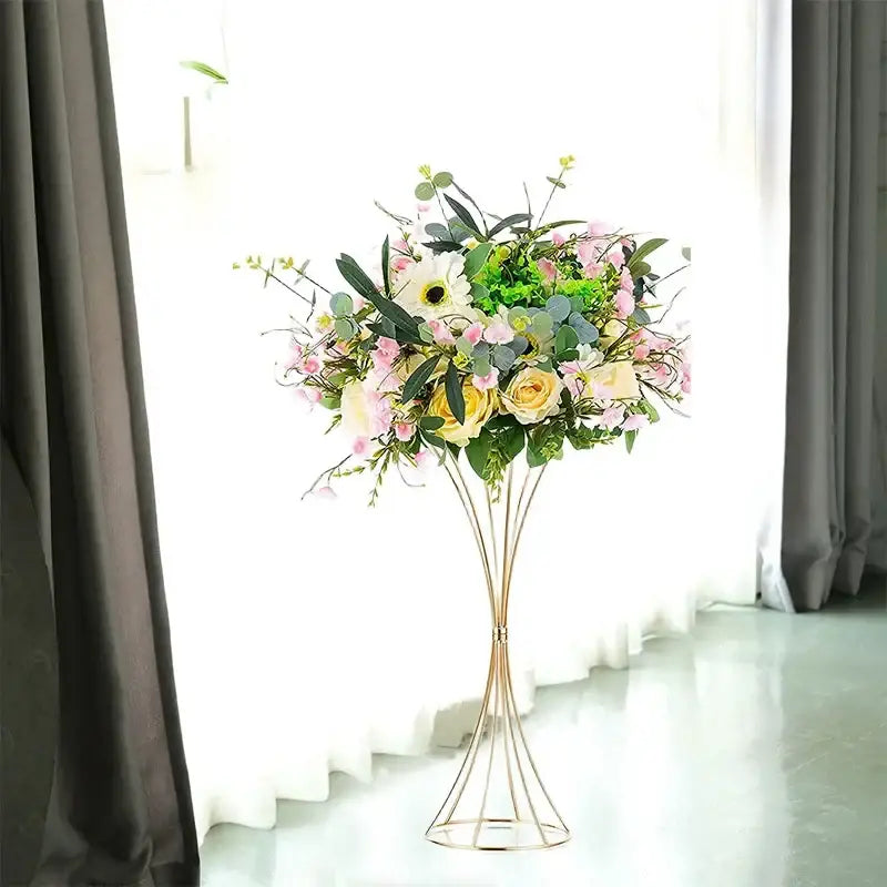 Elegant gold iron flower vase pedestal set for wedding decor