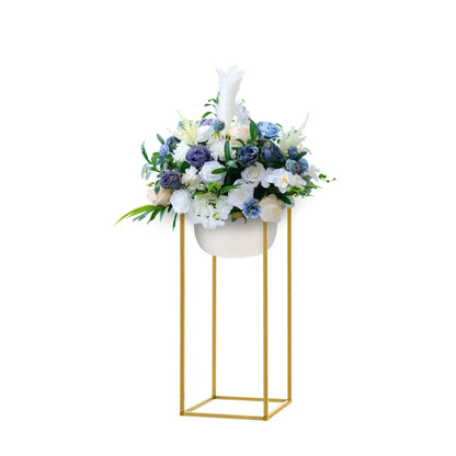 Gold metal wedding flower stand set with pink roses for dining room