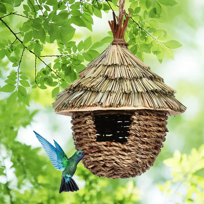 Rustic woven natural grass hummingbird house garden nest house