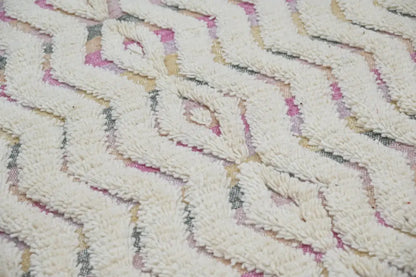 Handmade moroccan azilal rug beige & pink living room zigzag decor