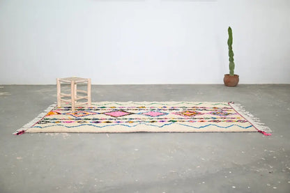 Handmade moroccan beige azilal rug bedroom geometric decor