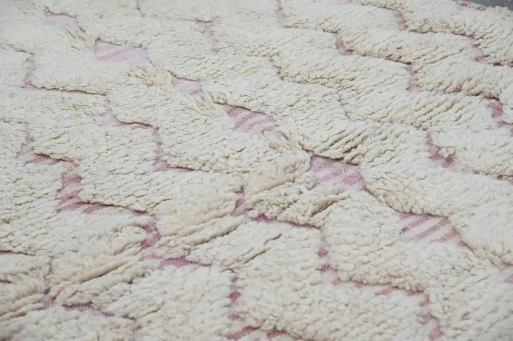 Handmade traditional azilal beige & dusty rose rug bedroom decor