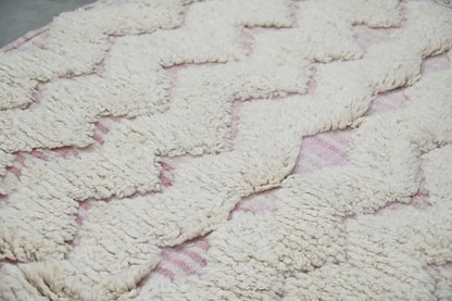 Handmade traditional azilal beige & dusty rose rug bedroom decor