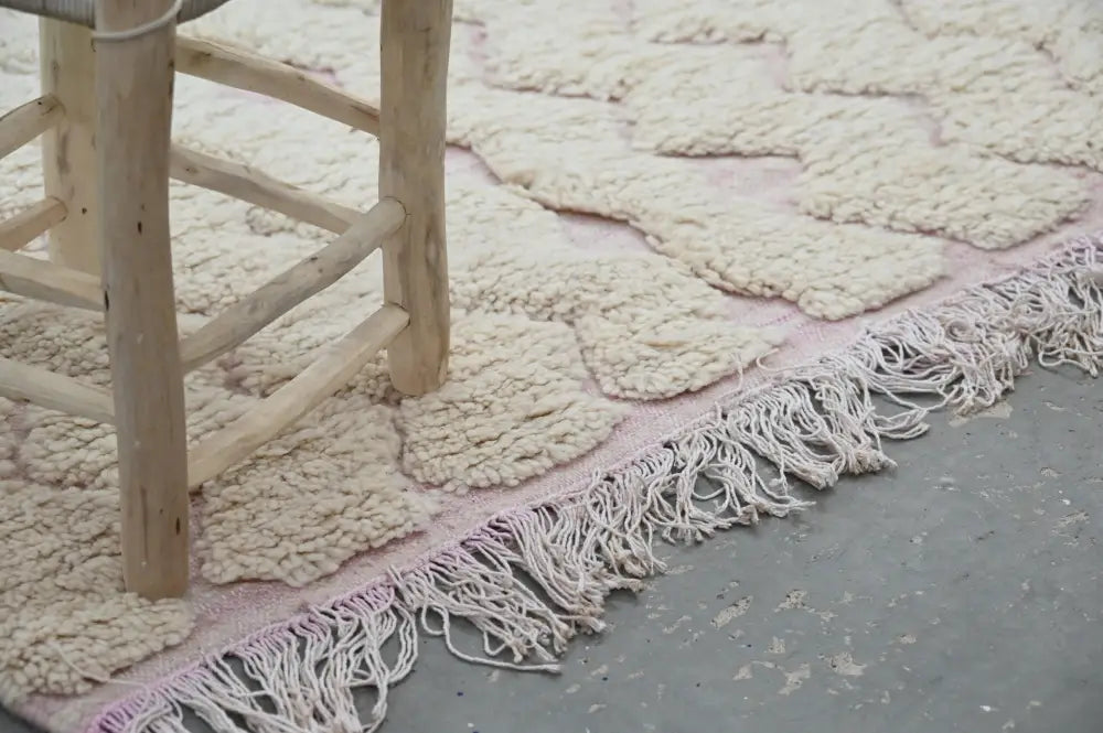 Handmade traditional azilal beige & dusty rose rug bedroom decor