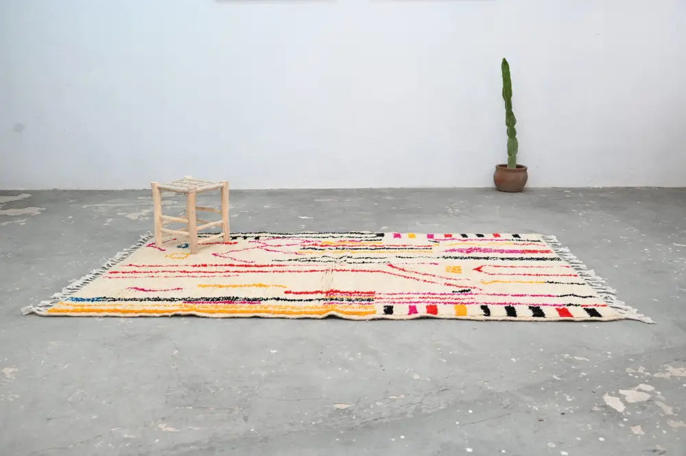 Traditional beige geometric azilal rug bedroom handmade decor