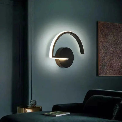 DecorBites™ Ingegerd Modern Wall Sconce