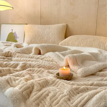 ™ Jacquard Lamb Wool Double-Layer Blanket for Cozy Comfort & Style