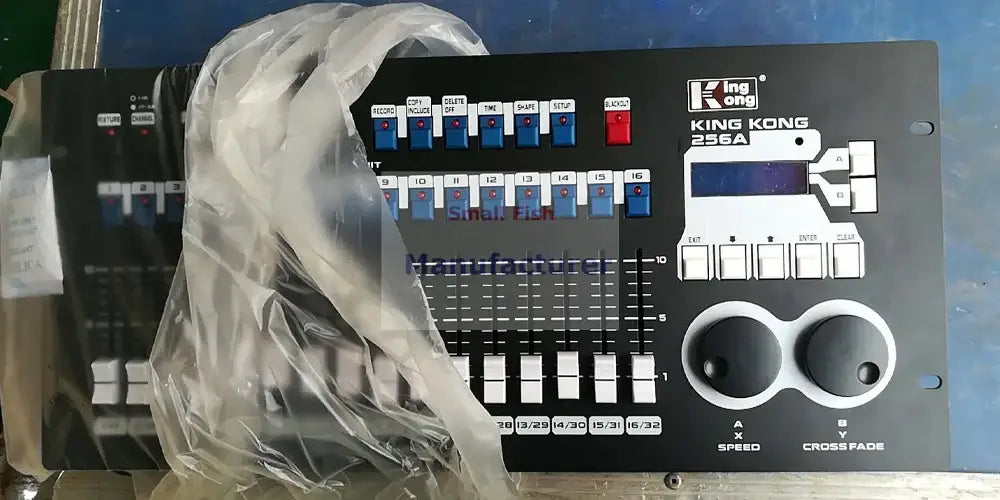 king kong black & blue lighting console for event room