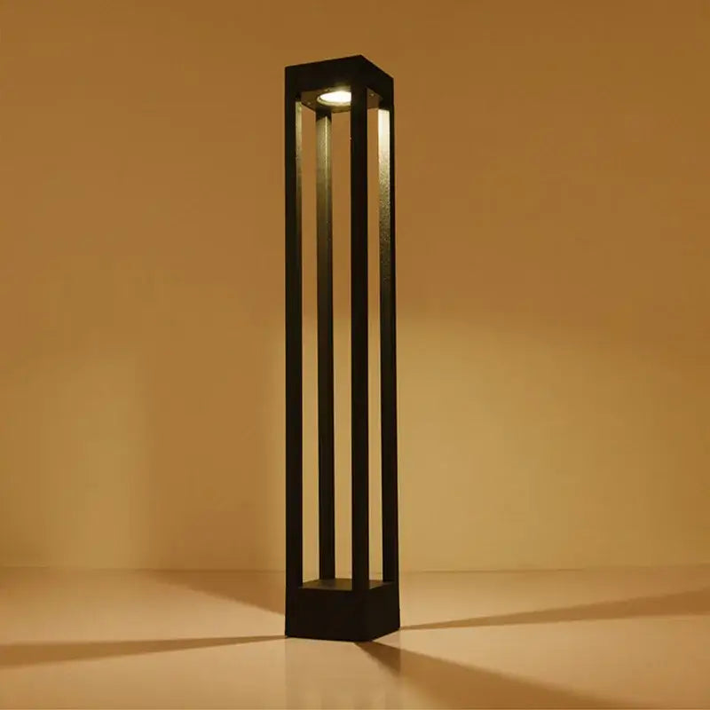 Lantern style black metal outdoor lawn light garden pathway lamp