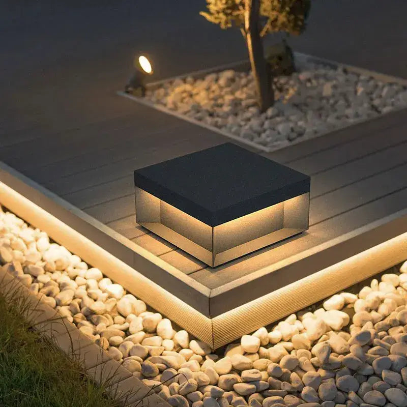 Black square solar led pillar light courtyard fence cap