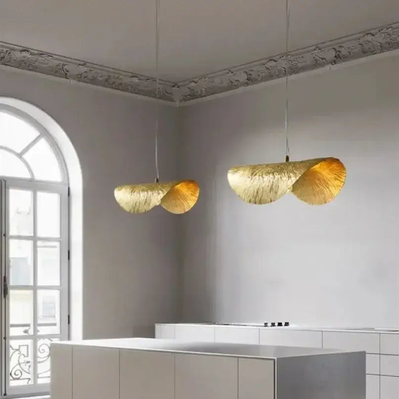 Minimalist lotus leaf brass pendant lamp for dining room