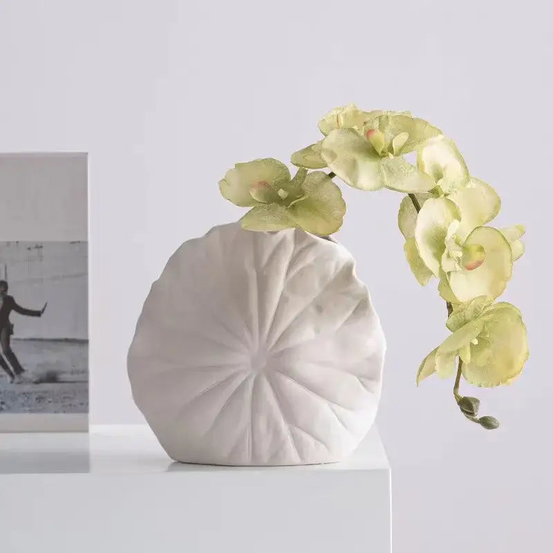 White scallop leaf ceramic vase living room floral decor