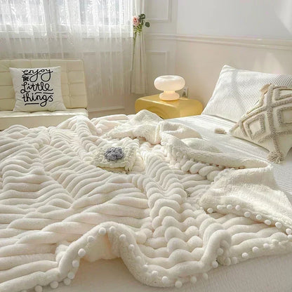 DecorBites™ Luxe Faux Rabbit & Lamb's Wool Weighted Blanket for Cozy Autumn Winter Warmth