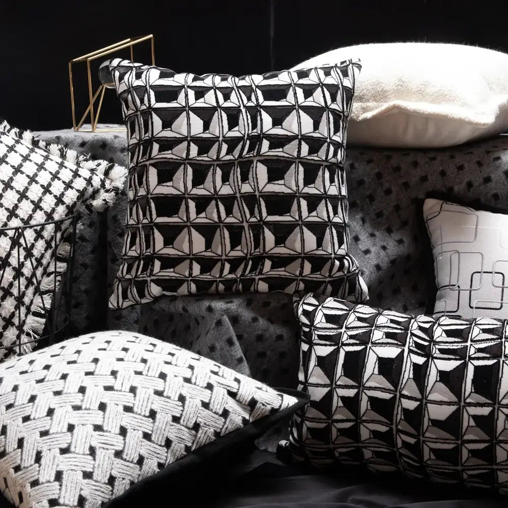 Geometric luxe hotel pillowcases black & white living room decor
