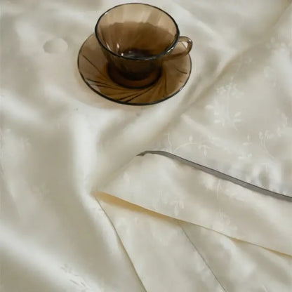 Luxe lyocell cream mulberry silk summer blanket bedroom comforter