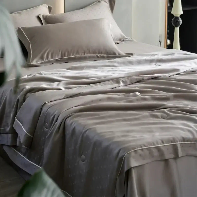 Luxe lyocell cream mulberry silk summer blanket bedroom comforter